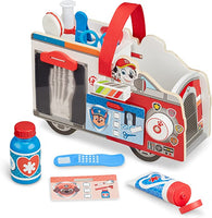 
              Camión de rescate de madera de Marshall Melissa & Doug
            