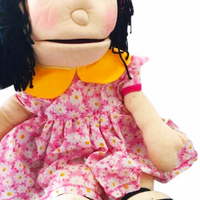 Marioneta grande niña